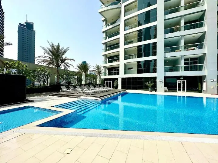 Lovely Studio Apartment In Dubai Marina
