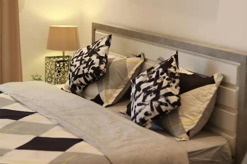 Lovely Studio Apartment In Dubai Marina